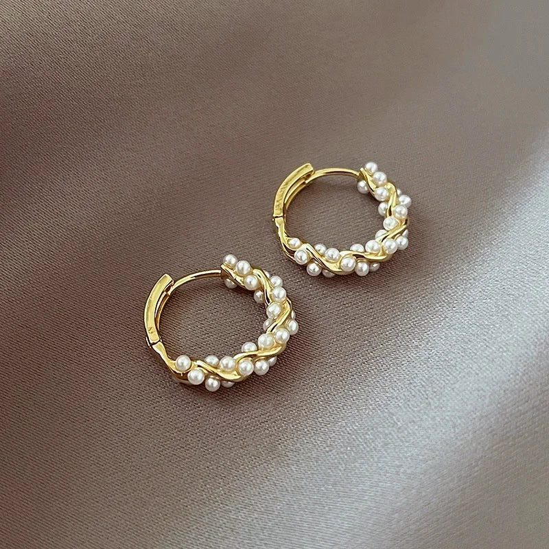 Round Wreath Bow Pearl Stud Earrings with Zircon for Women – Elegant Korean Fashion Jewelry