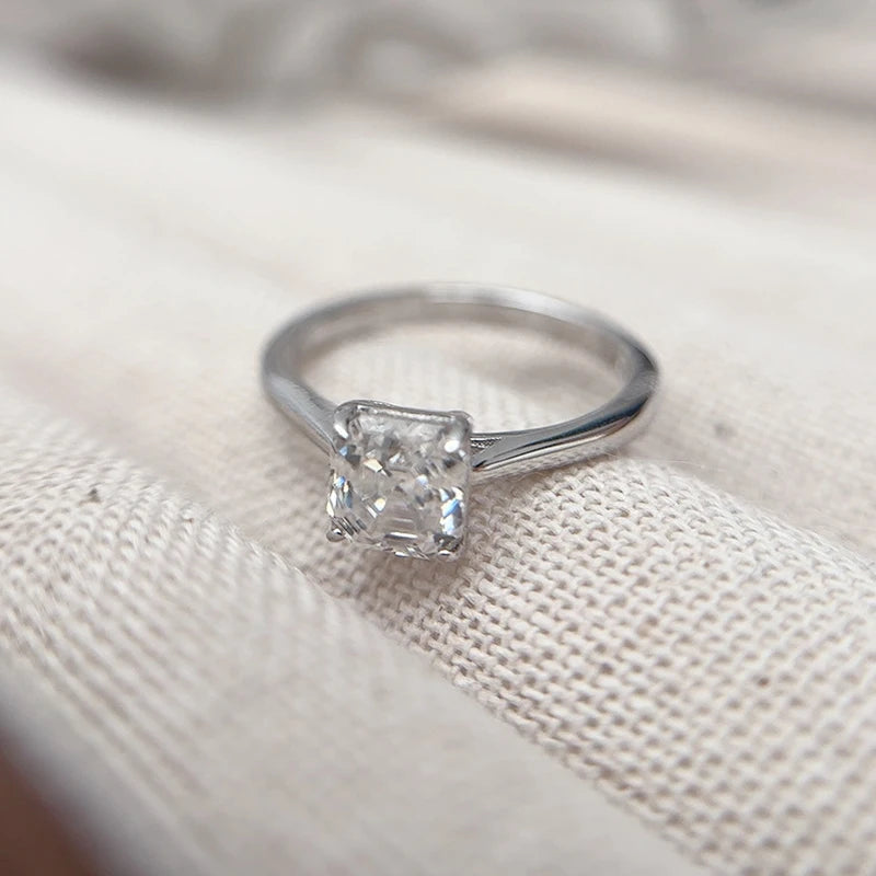 FEOBUR Asscher Cut Moissanite Ring