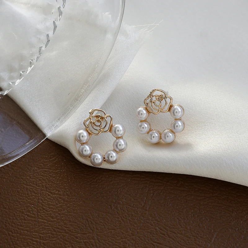 Round Wreath Bow Pearl Stud Earrings with Zircon for Women – Elegant Korean Fashion Jewelry